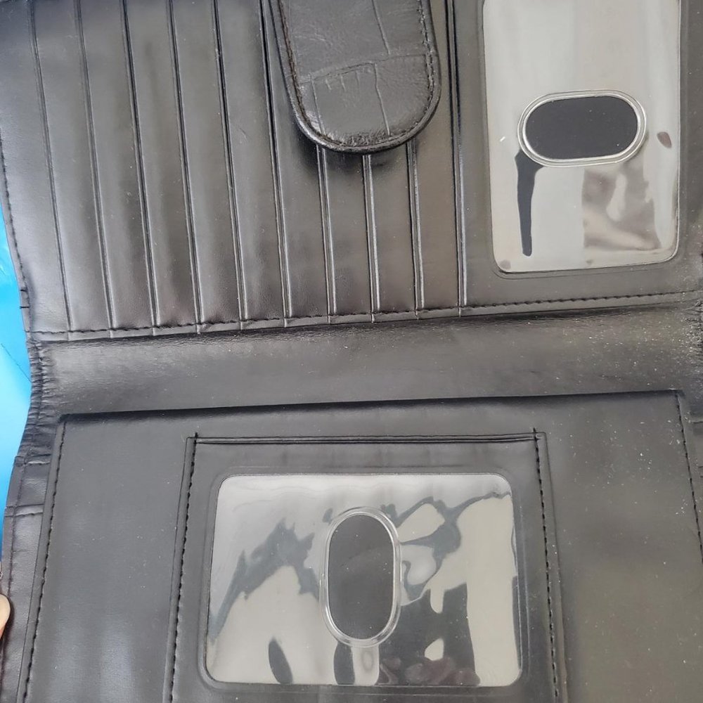 Two Wallets - image 3